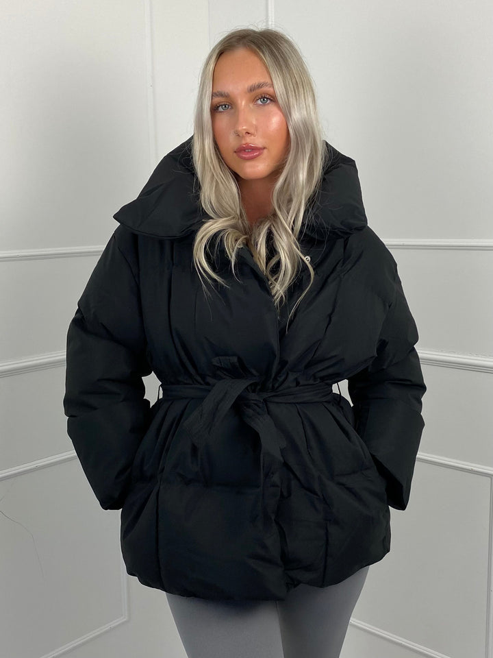 CALISTA™ | Puffer Coat with Short Belt